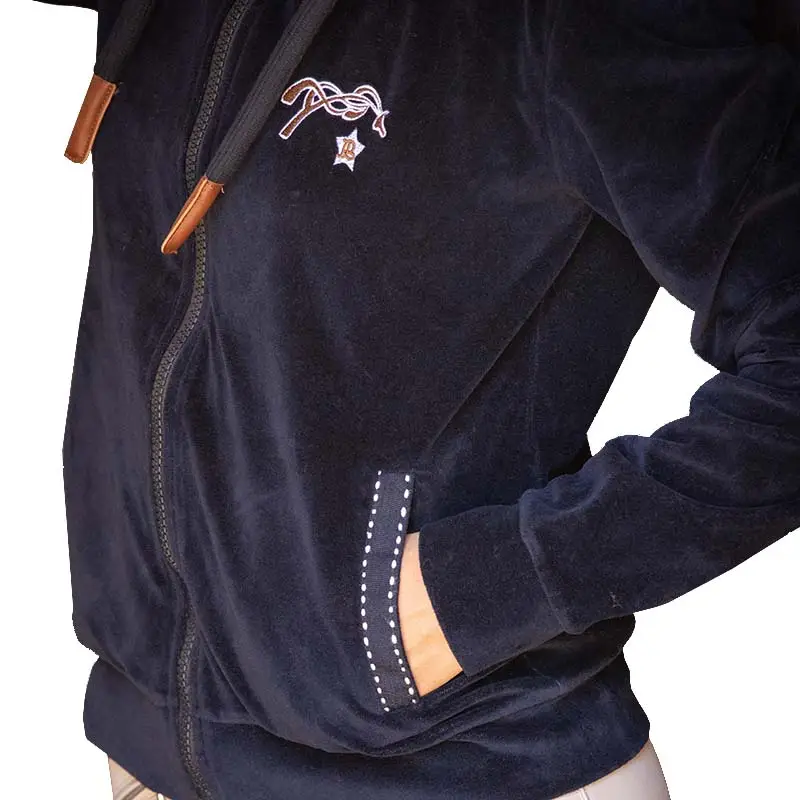Offerta Del Giorno Felpa da donna e ragazze Penelope modello Emy Velvet
