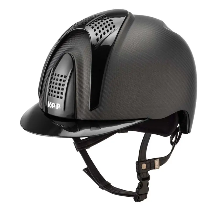 CASCO IN CARBONIO E-LIGHT NERO OPACO CON VISIERA NERO METALLIZZATO E 3 TASSELLI NERO METALLIZZATO Must-Have