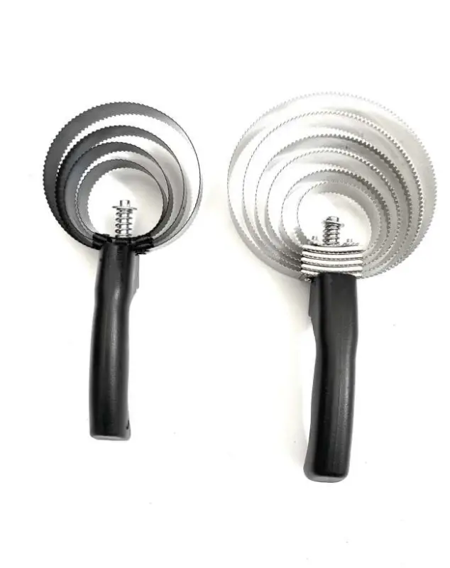 STRIGLIA PER CAVALLI A CERCHI INOX Ultime Pezzi